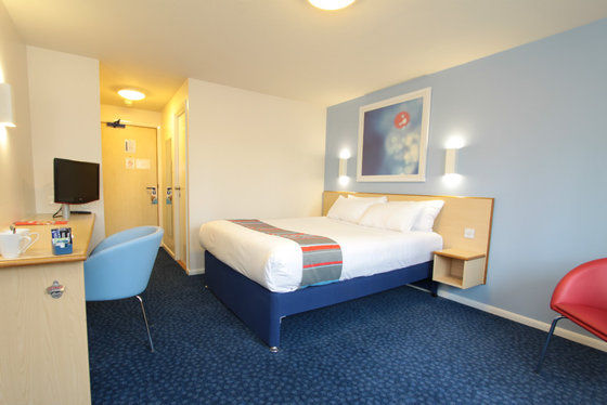 Travelodge Caerphilly Room photo